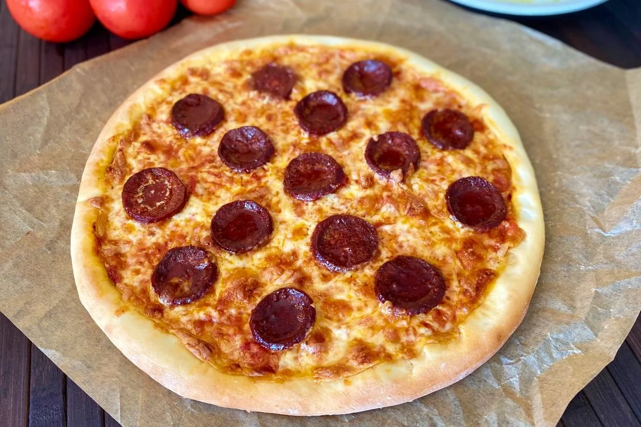 Bol Sucuklu Pizza